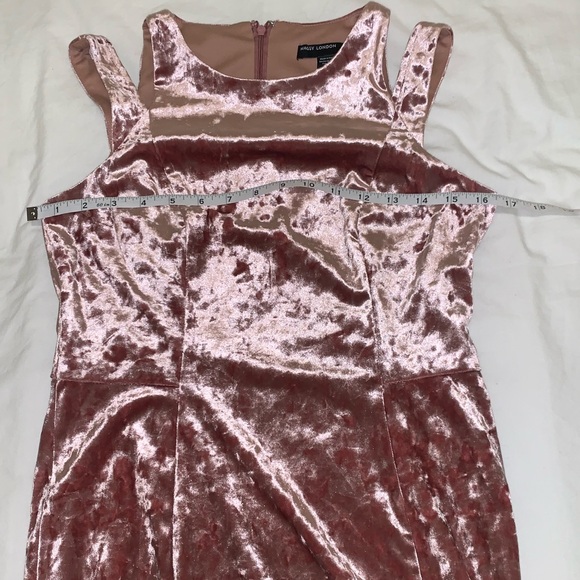 NWOT Maggy London Pink Velvet MIDI Dress - Picture 2 of 6